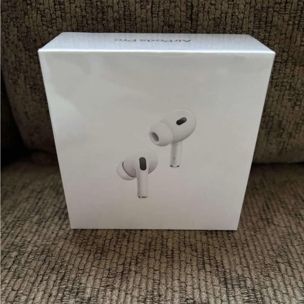 Apple AirPods Pro with Charging Case - White